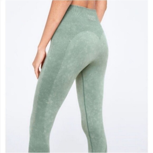 PINK Victoria's Secret Pants - Victoria's Secret PINK Seasalt Green Seamless Ankle Leggings, Size Medium